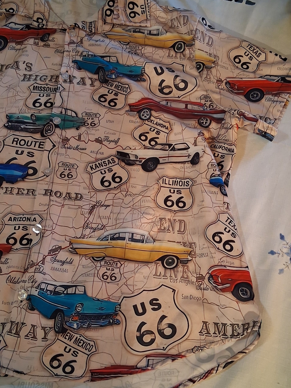 Route 66 Women’s Button-Up Top with Multi-Colored Classic Car Print XL 260916